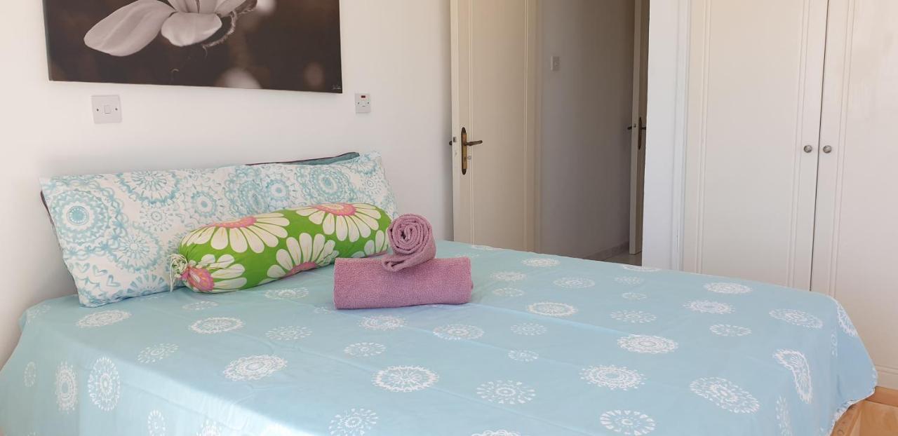 Athena And The Owl Beachside Apt Paphos Esterno foto